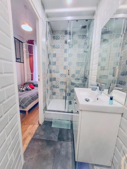 Studio T1 Centre - Ideal Couple & Amis - Confort - Wifi - Calme - Climatisation - Coin Terrasse * Nizza
